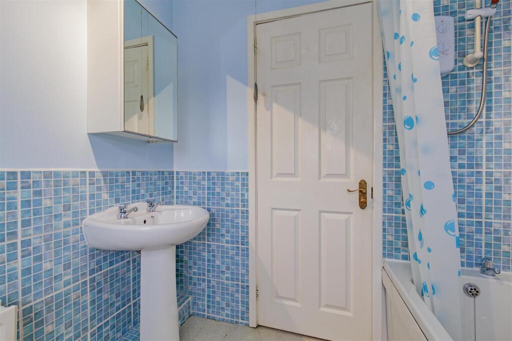 Bathroom-2.jpg
