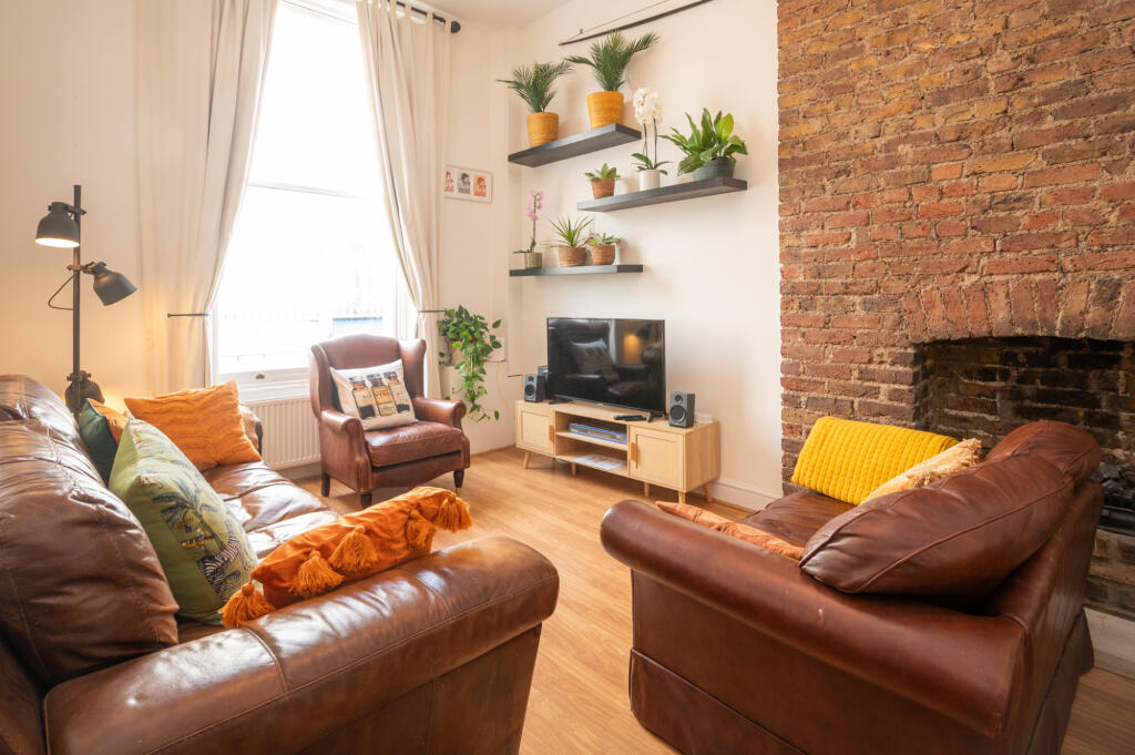 Englands Lane, London, NW3