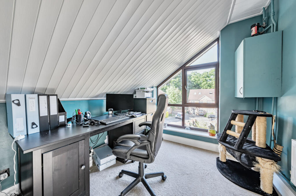 1294989-56-682772...