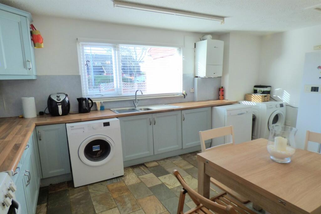 Kitchen 2