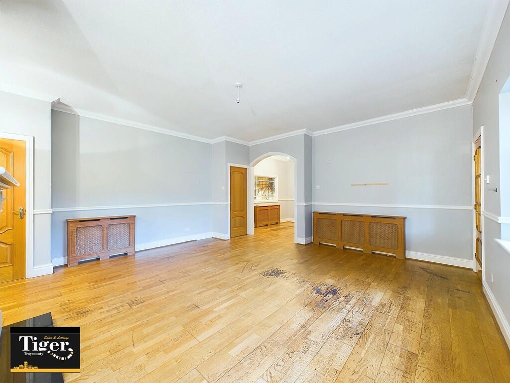 CAM03440G0-PR0242...