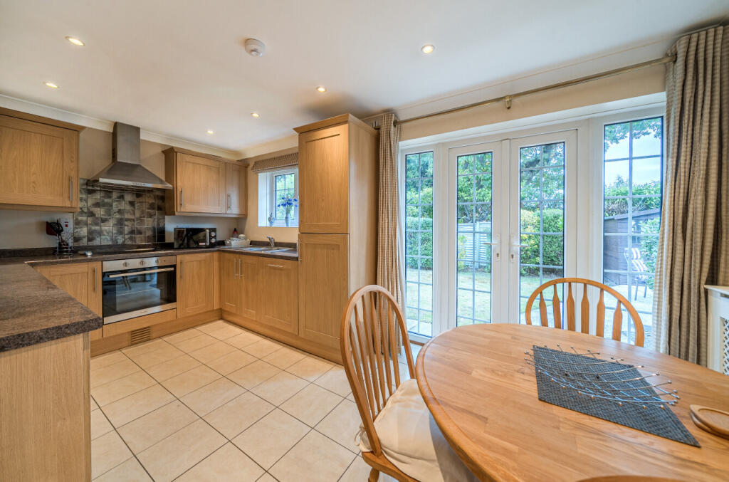 1363196-7-68e5307...