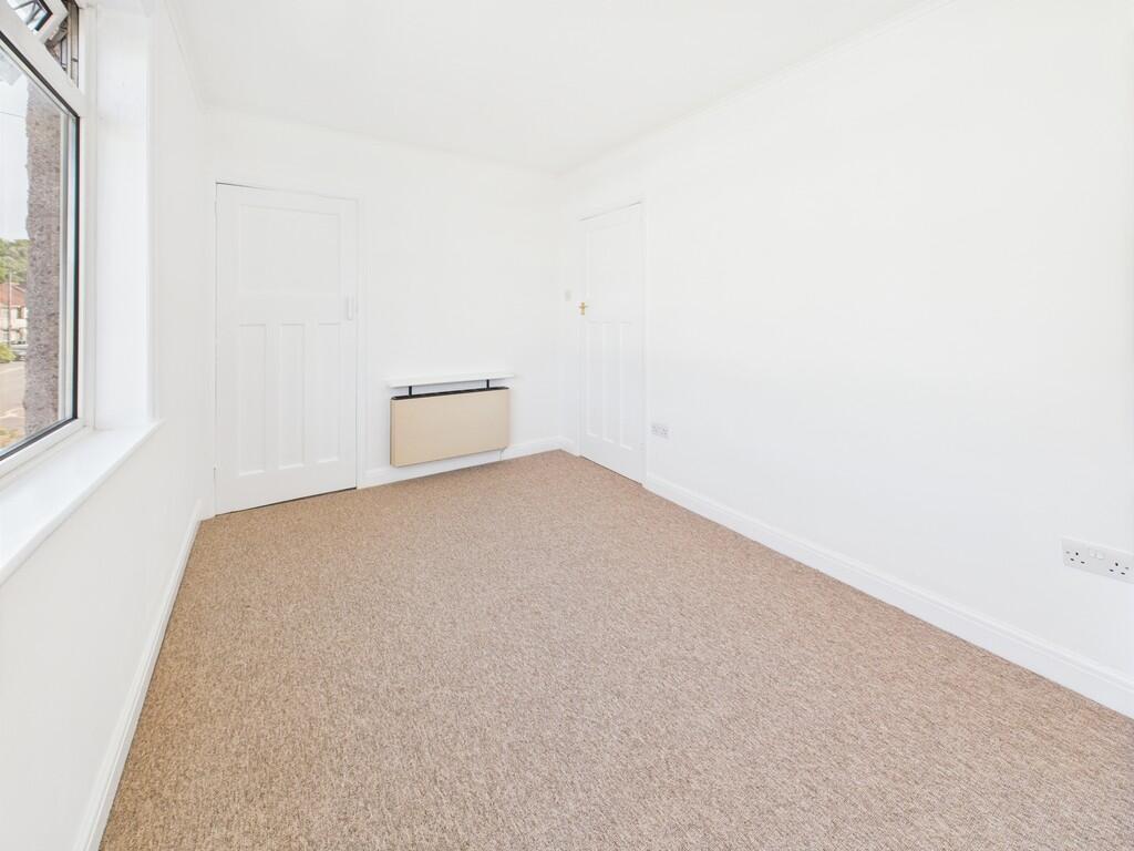 Bedroom 1a