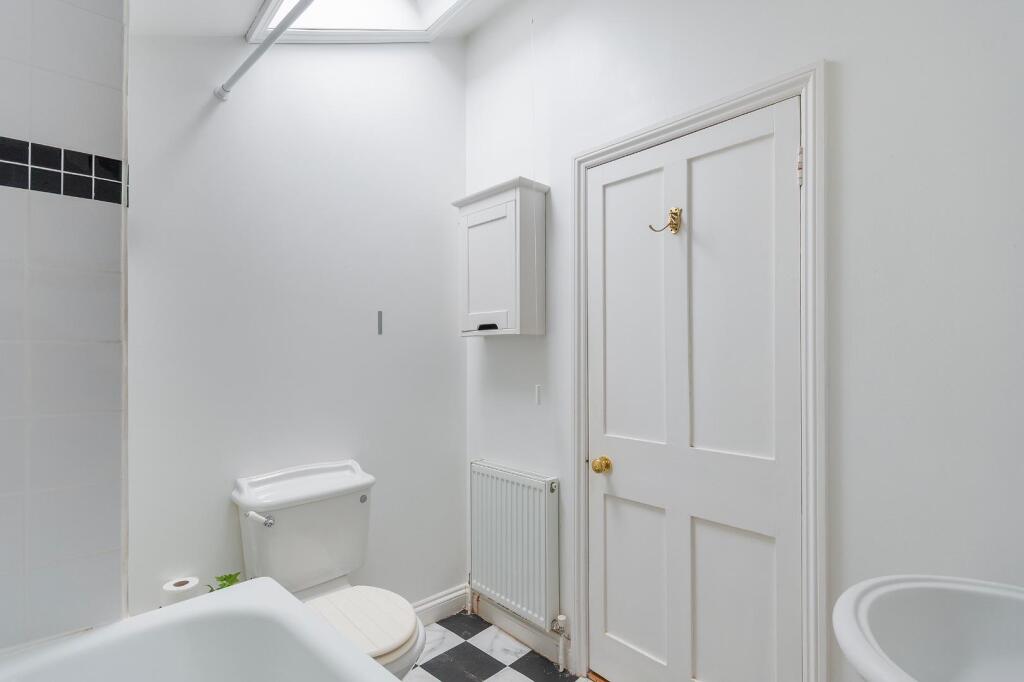 WSLPCN - Bathroom A.jpg