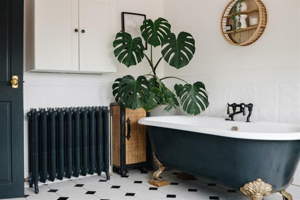 alpha cottage (1).jpg