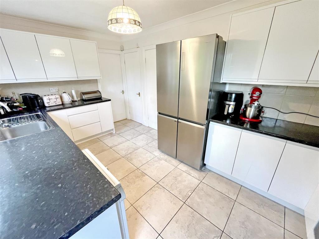 Kitchen Aspect 4.jpg