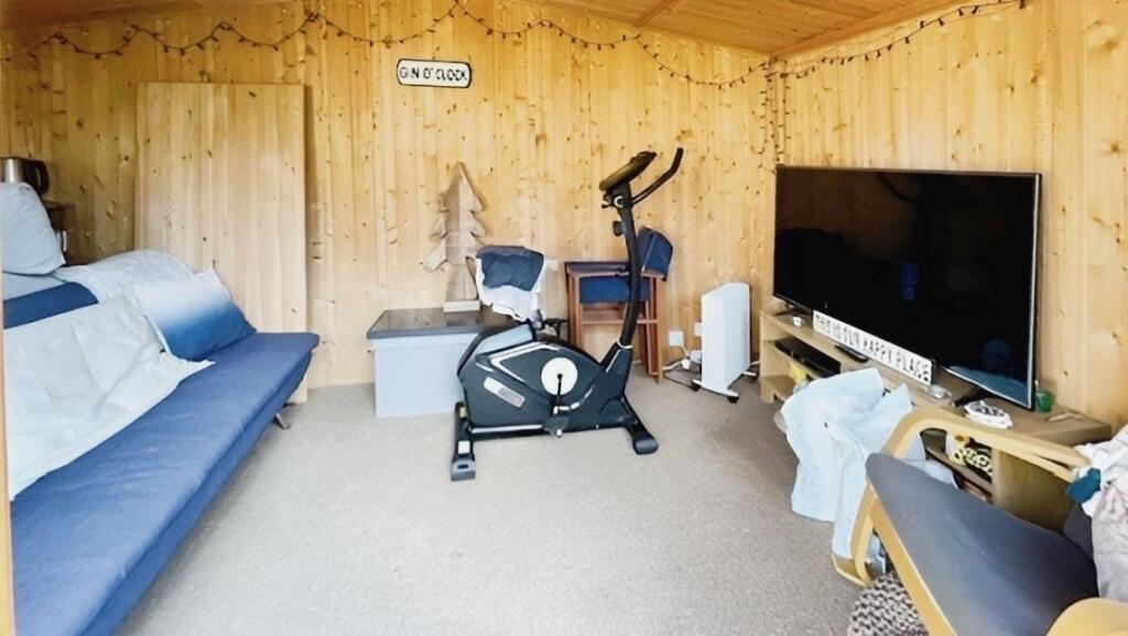 5f4596af-photo 2010.jpg