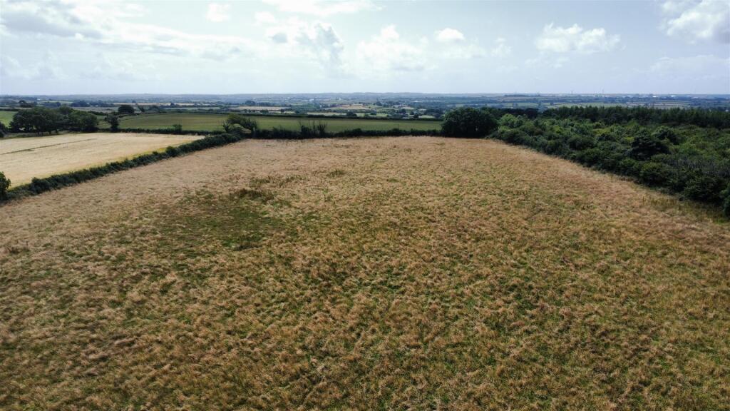 dji_fly_20250714_124054_417_1752494355256_photo_op