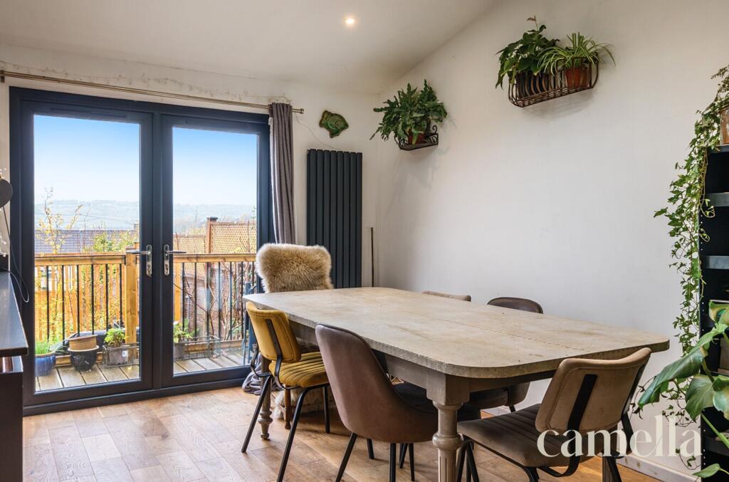Open-Plan Kitchen / Dining Room / Living Room