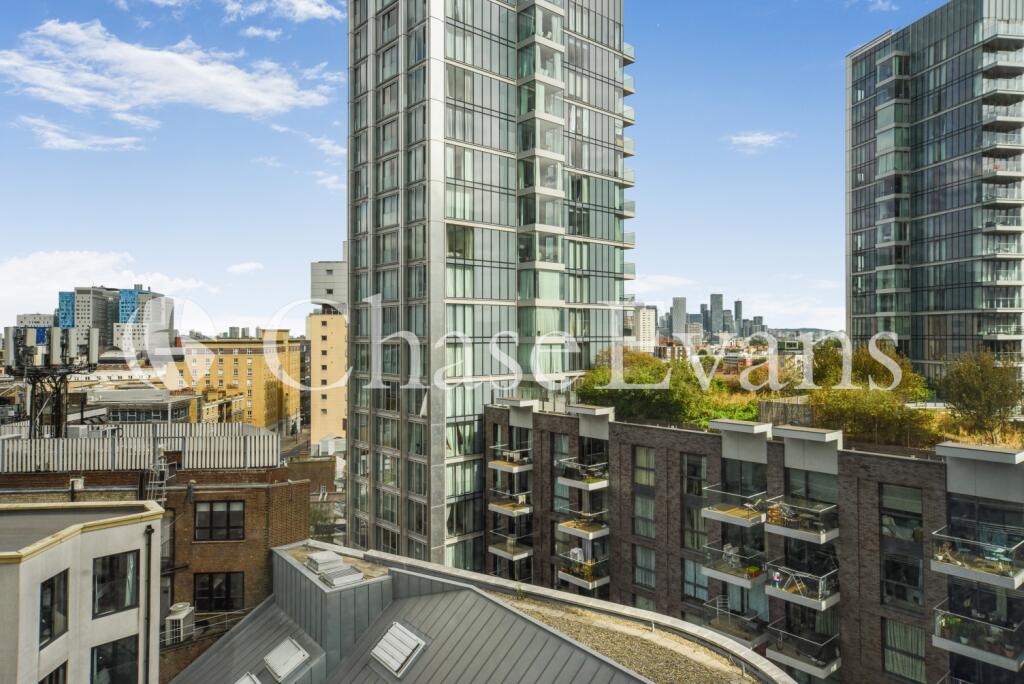 Altitude Point, Alie