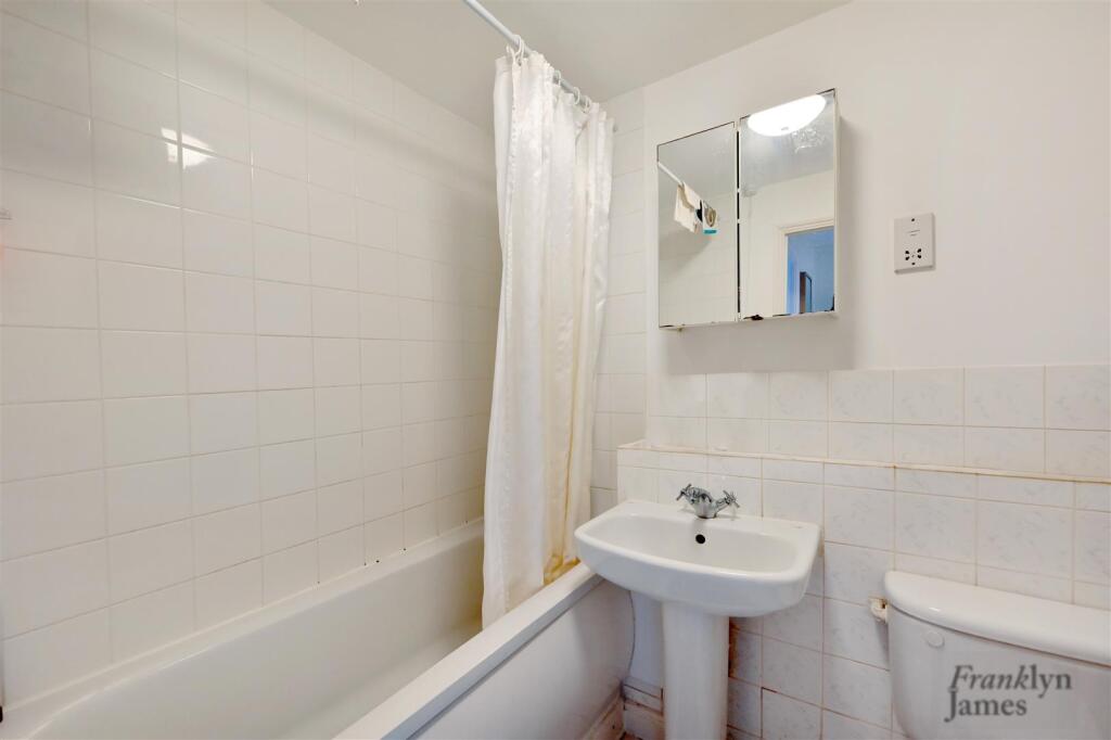 Ferguson-Close (3).JPG