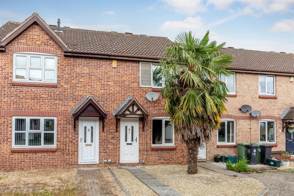 Burden Close, Bradley Stoke Front.jpg