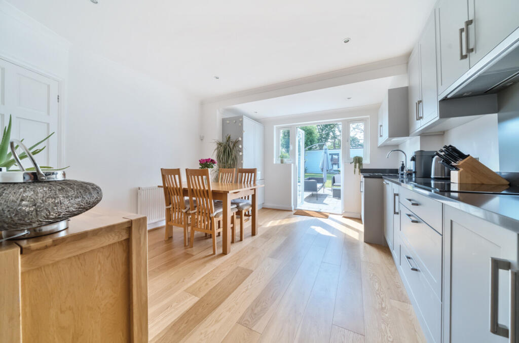 1316096-22-685d98...