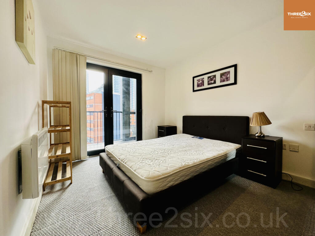Main bedoom