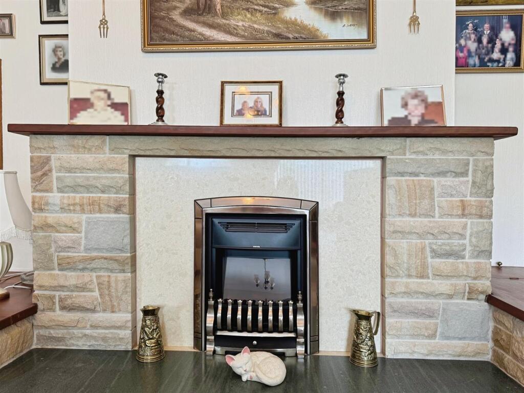 ad3d11ca--4E07-97D5-CA629FA67E3C-40921-00001C6304D