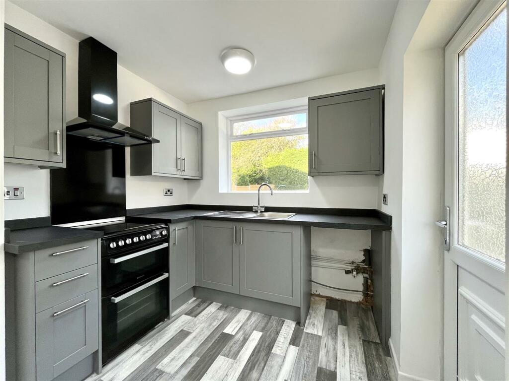 Breakfast Kitchen Aspect 2