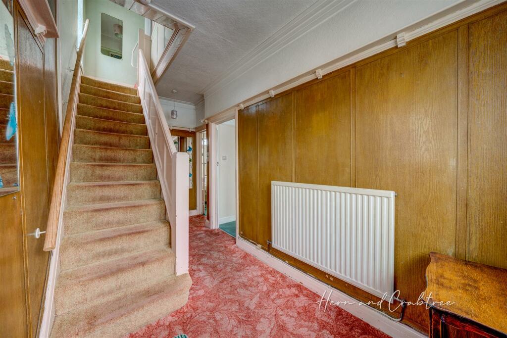 St Gowan Avenue, Heath, HernCrabtree (11).jpg