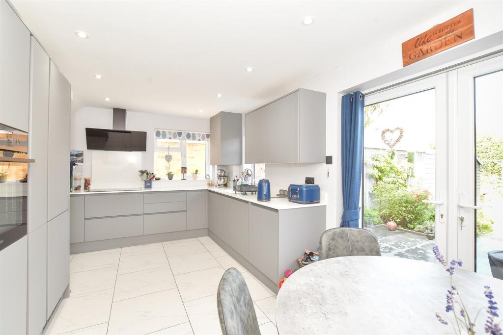 Kitchen/ Diner