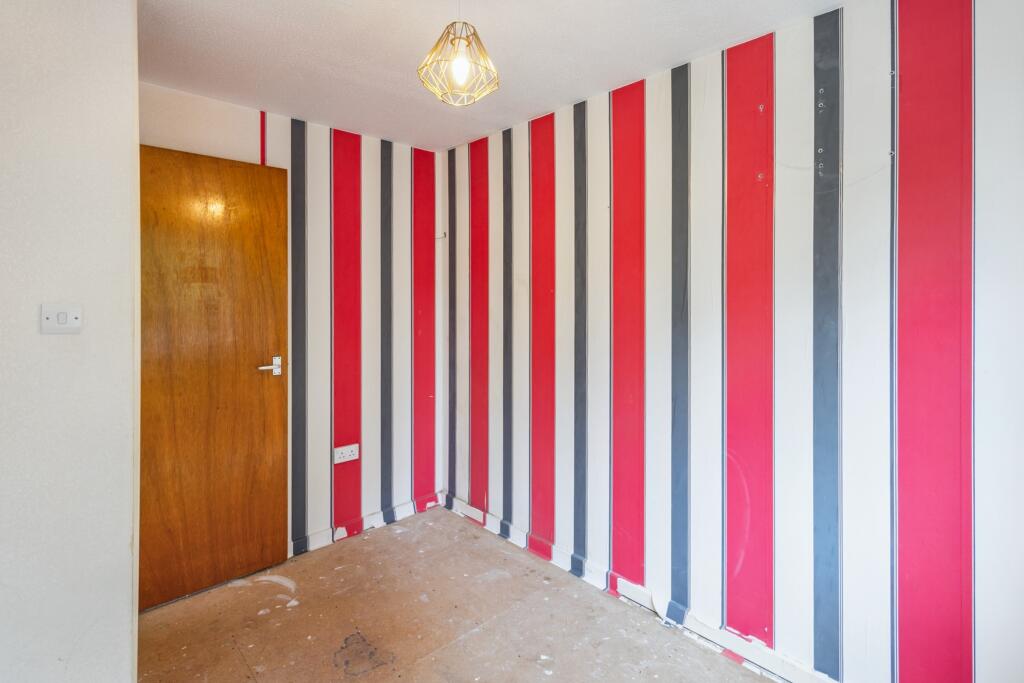 45 Shelley Grove, Bradford, West Yorkshire, BD8 0JZ