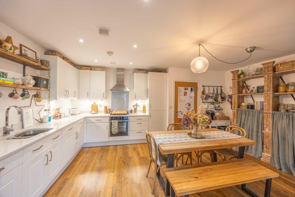 Kitchen/Dining Ro...