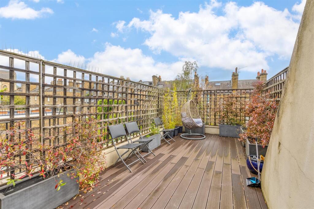 Shirlock Road 24-10.jpg