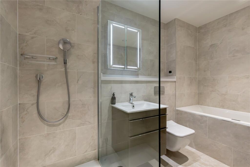 En Suite Principle
