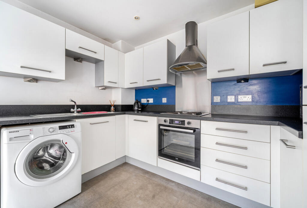 1375821-8-69130cc...