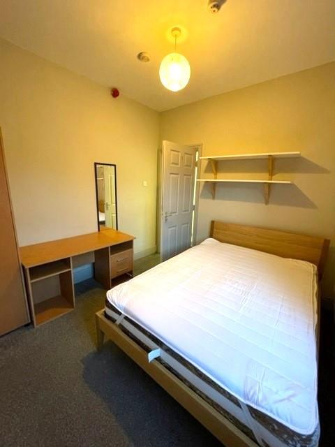 69JR Room.jpg