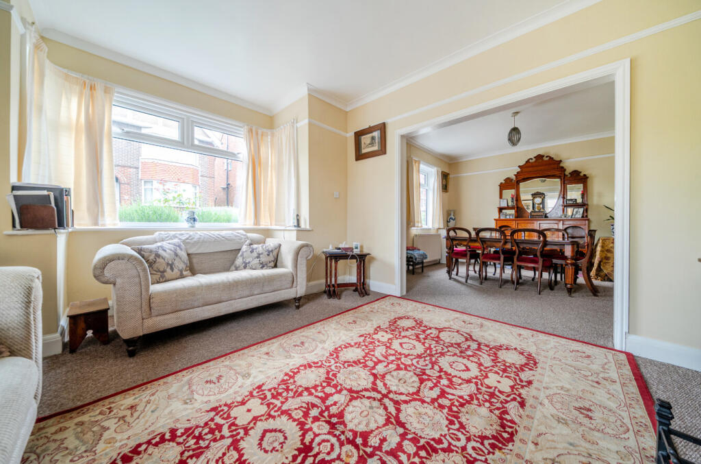 1294015-16-682b1d...