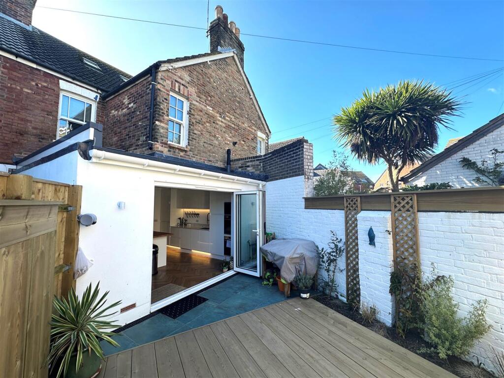 rear elev 1.jpg