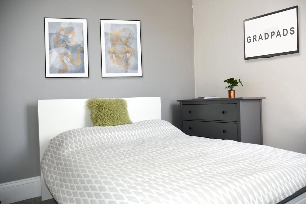 Bedroom 01 01