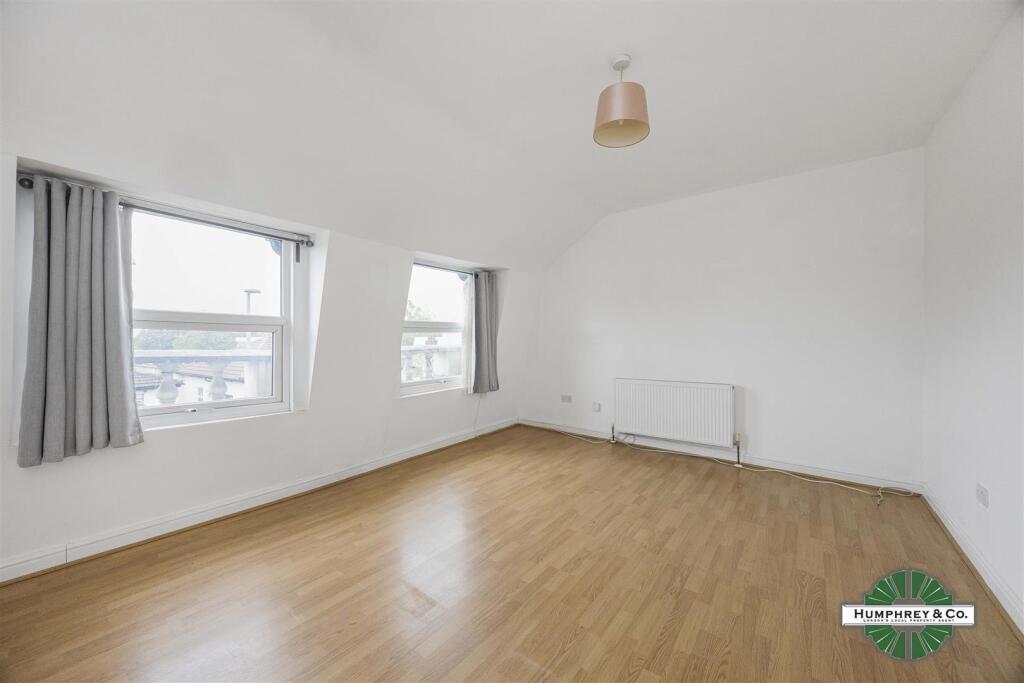 401-403 Hoe Street -007.JPG