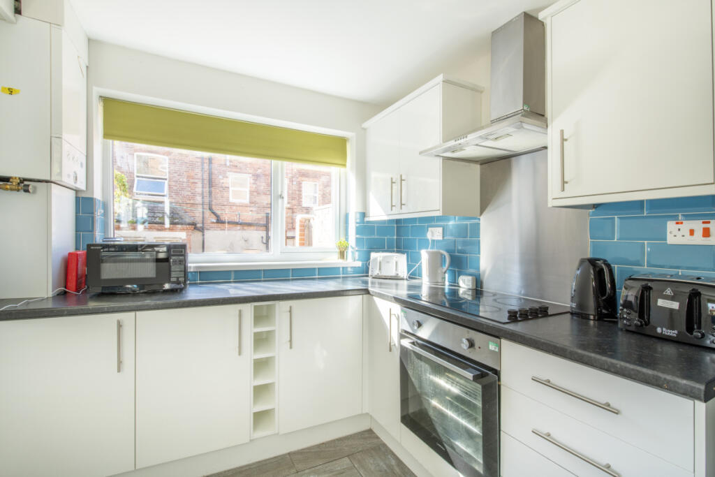 11 Arthur, Kitchen 2