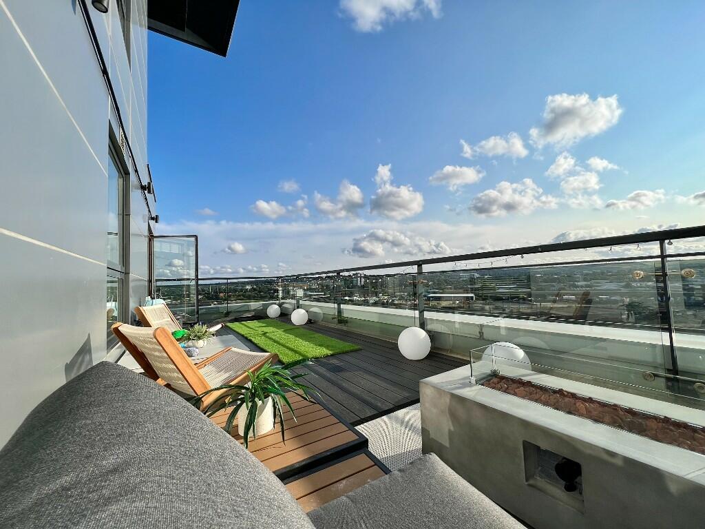 PRIVATE TERRACE