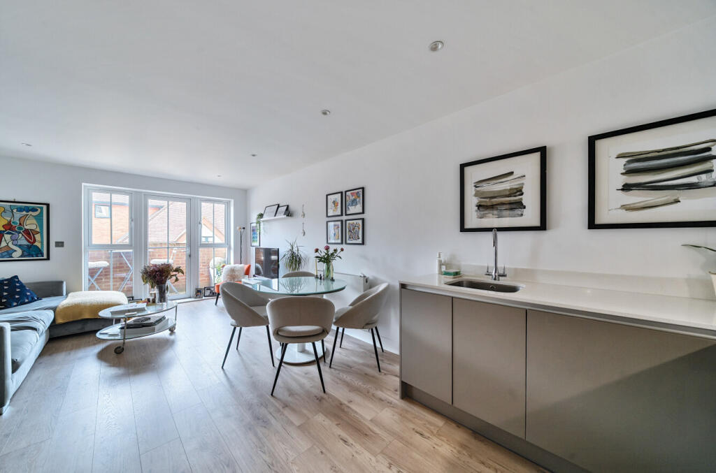 1305532-20-684311...