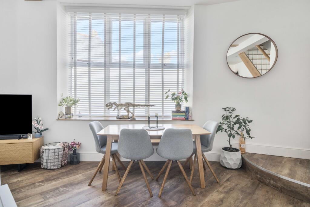 1356707-13-68d6ab056f363