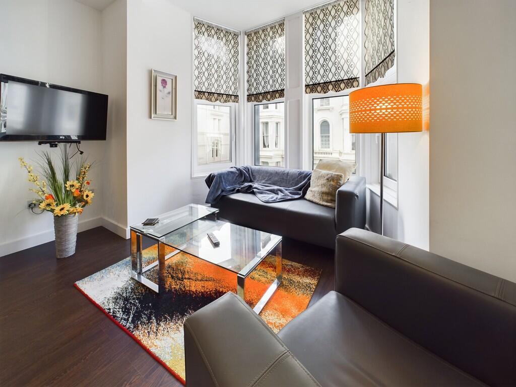 CAM02089G0-PR0416...