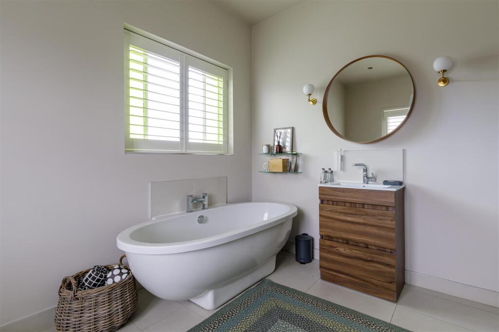 Superbly Appointed Bathroom