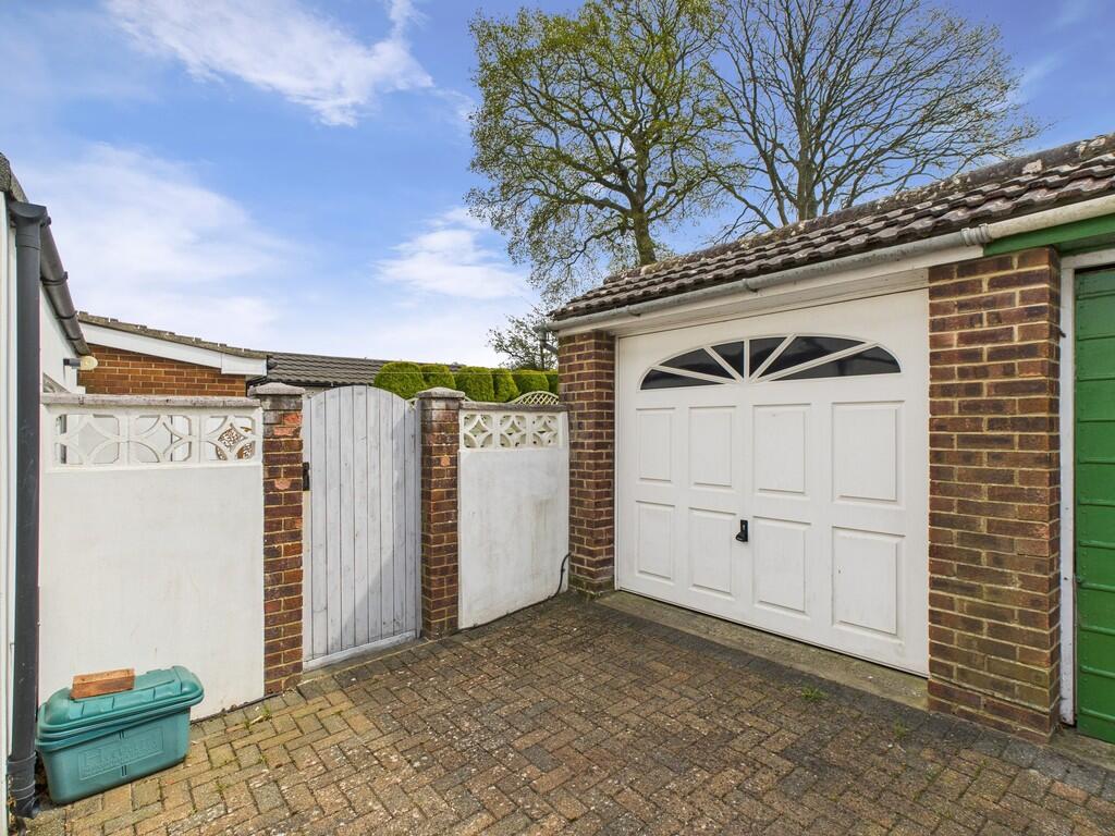 CAM05068G0-PR0014...