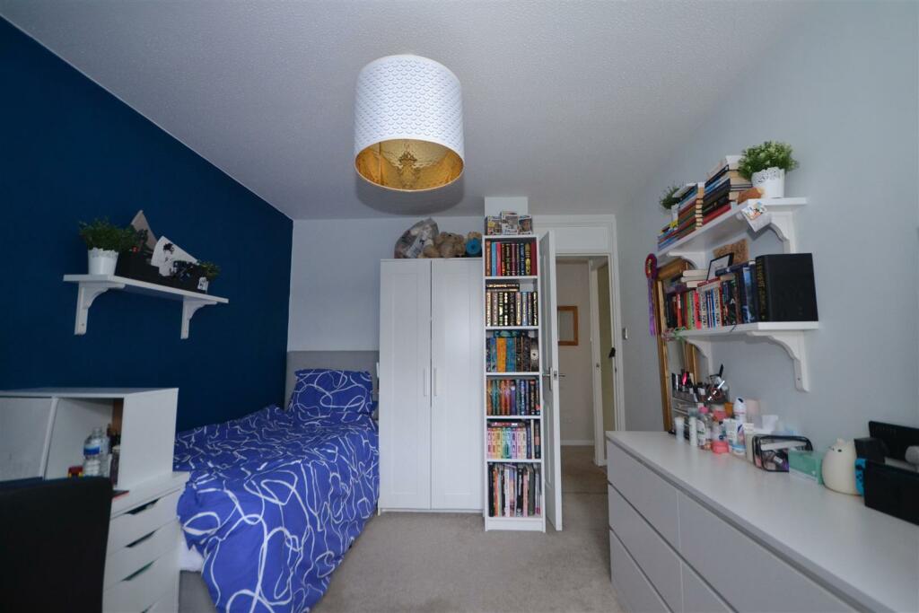 Bedroom 2..JPG
