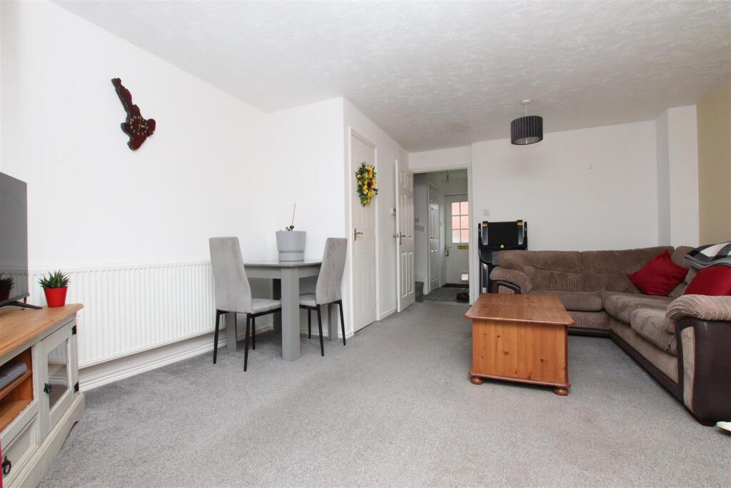 Living Dining Room_.JPG