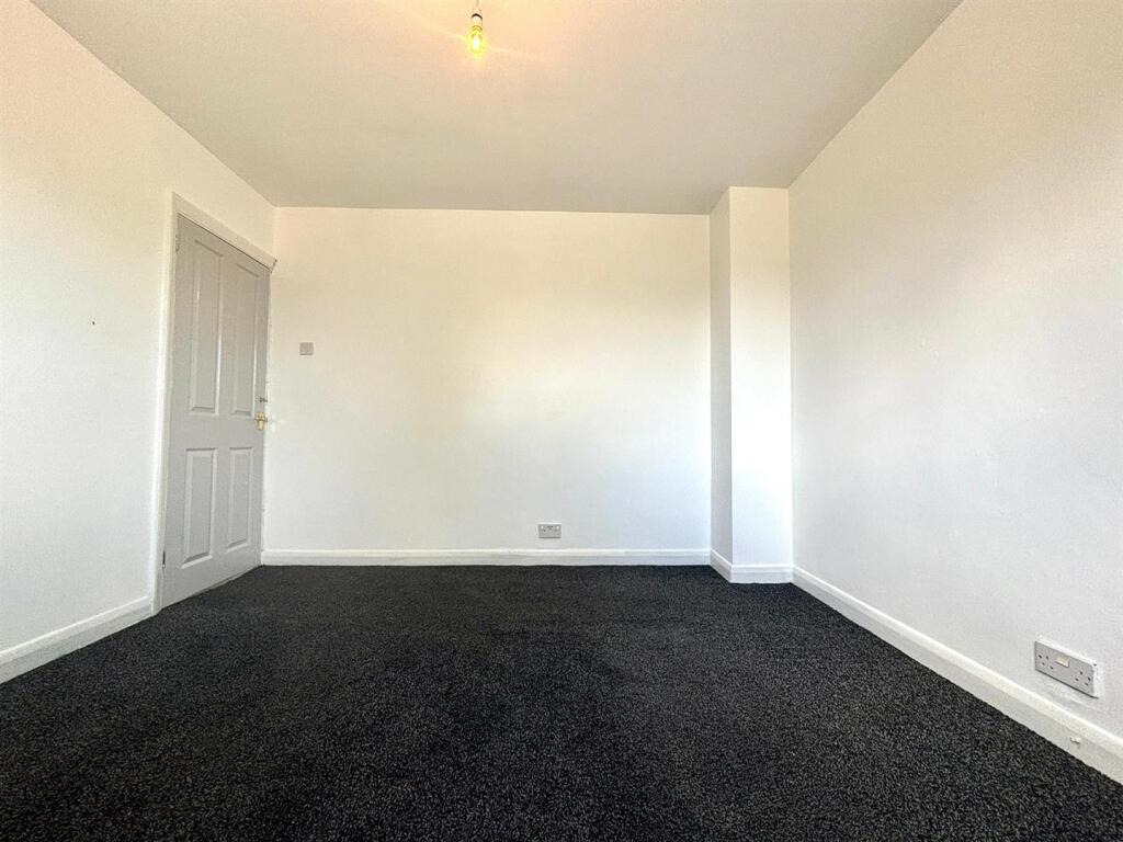 Bedroom 1, 1.jpeg