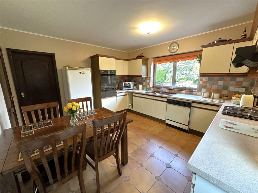 Well-Appointed Kitchen 603