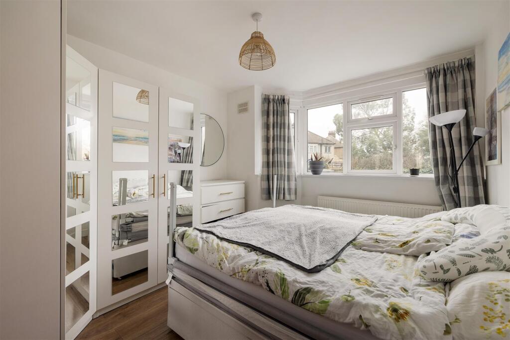 Tudor Court, E17