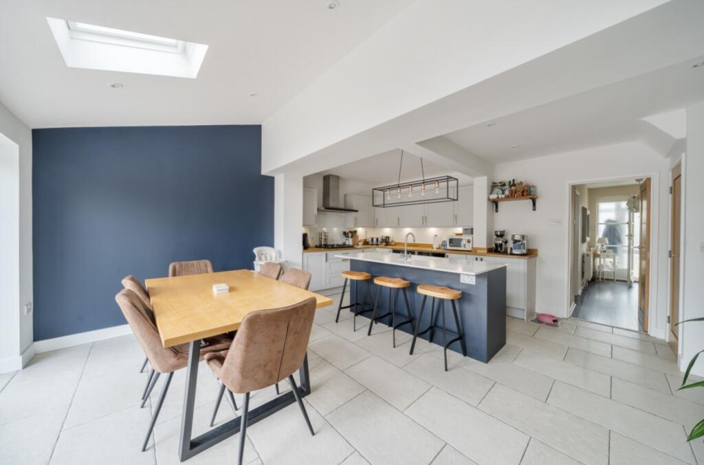 1293919-17-6826021cb5eee-ARW1293919-17-6826021cb5e