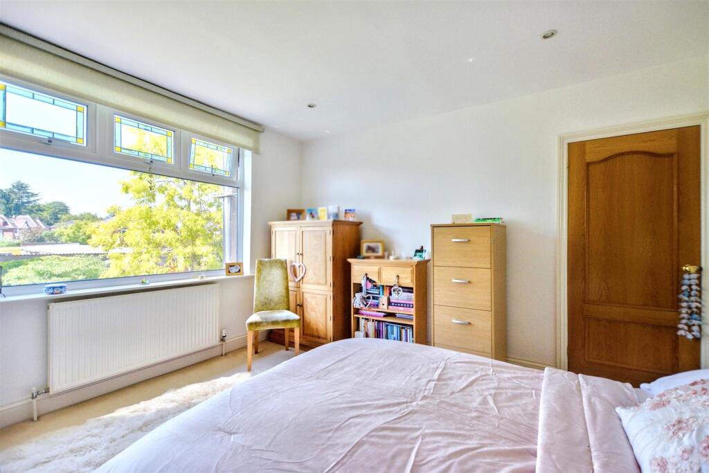 Bedroom 2_3.jpeg