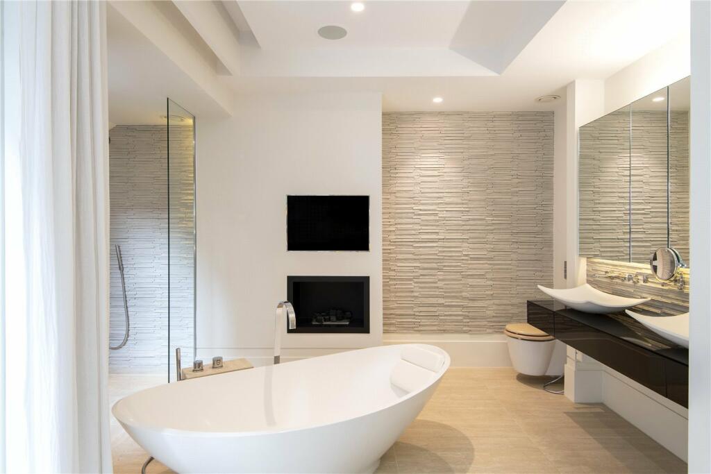 Master Ensuite