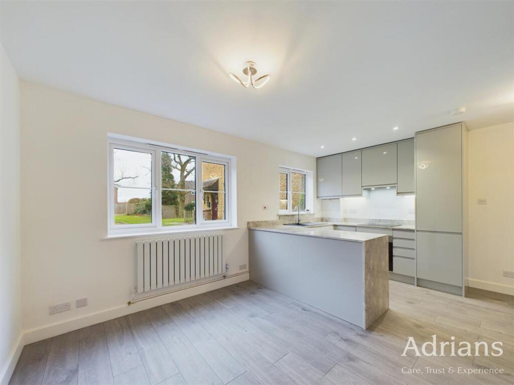 OPEN PLAN LIVING /