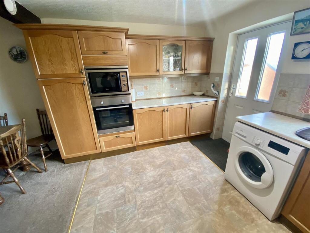 Bramleys Estate Agents - Sykes Avenue - Mirfield (