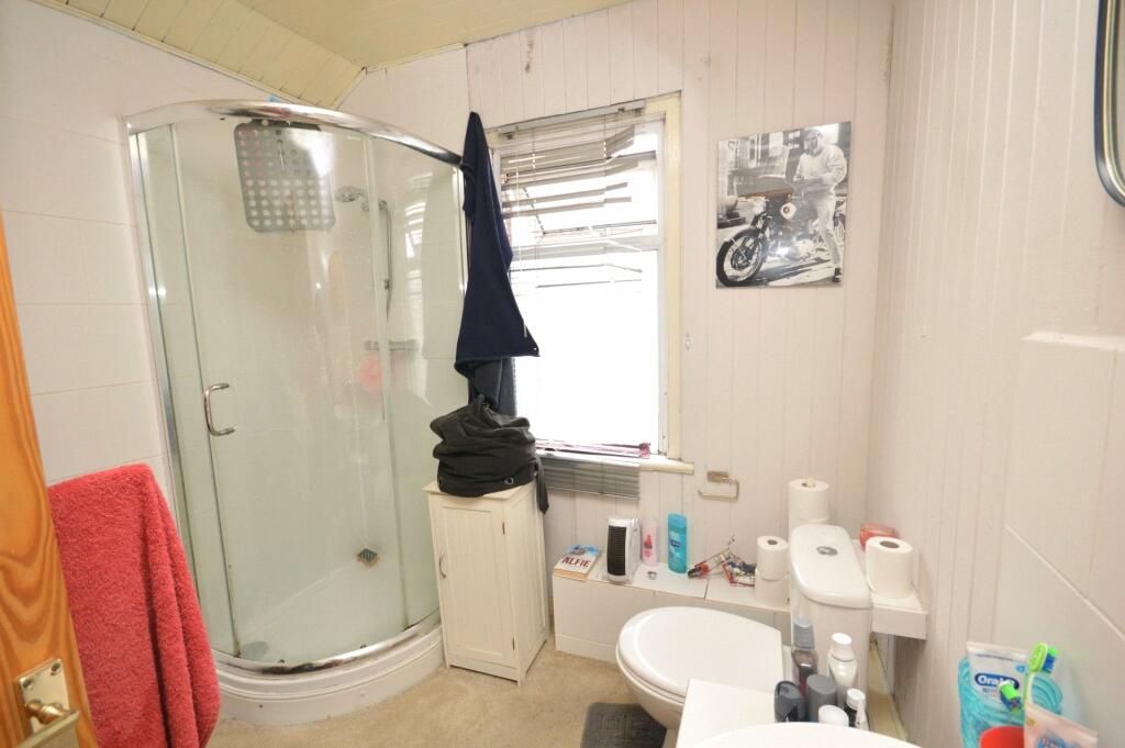 Flat - Bathroom